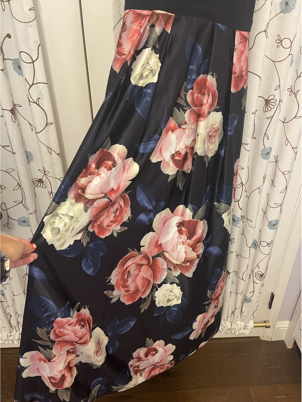 New With Tags | Xscape | Sz 6 | Floral A-Line Gown - Picture 6 of 14